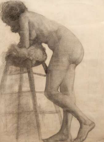 Walcher, Ferdinand Edward (1895-1955, amerikanischer Künstler) "Weiblicher Akt", Kohlezeichnung, sign. u.r., 62x45 cm, im Passepartout hinter Glas und Rahmen (Prov.: aus einem Privatbesitz, gekauft bei Christie… - Foto 1