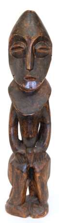 Ahnenfigur, Afrika, Holz, beidseitig plastisch geschnitzt "Mann" und "Frau", H. 76 cm - Foto 1