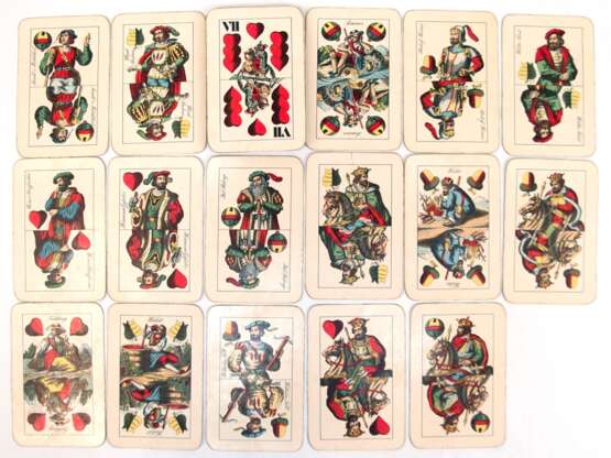 Kartenspiel mit 32 Karten, um 1900, Ferdinad Piatnik & Söhne A.G. Wien, Deutsches Bild, bespielt, je 11,8x7,8 cm - photo 1