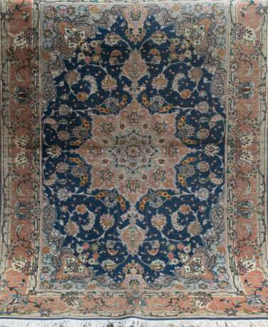 Täbris, Persien, beigegrundig, blau floral gemustert, Reinigung empfohlen, 157x103 cm - Foto 1