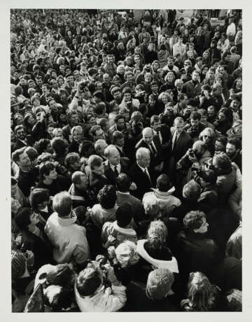 Barbara Klemm. Willy Brandt an der Mauer, Berlin 10. Nov. 1989 - photo 1