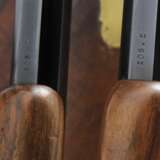 Une paire de pistolets de duel de l`armurier de la cour de Nicolas Ier - Bertrand. Saint-P&eacute;tersbourg. Milieu du 19&egrave;me si&egrave;cle. Wood metal Mid-19th century - photo 9
