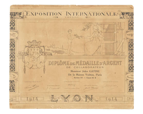 A GROUP OF TWO: A SILVER MEDAL DIPLOMA AMENDED TO MR. JULES GATINE OF MAISON VUITTON AT THE LYON INTERNATIONAL EXHIBITION & A LOUIS VUITTON LETTERHEAD INVOICE FOR TRUNK ELEMENTS SIGNED BY LOUIS VUITTON - Foto 2