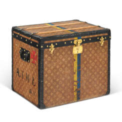 A MONOGRAM FABRIC CANVAS LADY'S HATBOX WITH BRASS HARDWARE