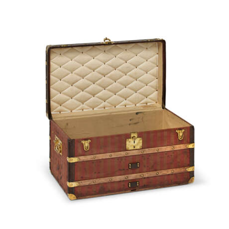 A RED & BEIGE STRIPED CANVAS COURRIER 80 TRUNK WITH BRASS HARDWARE - photo 3