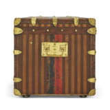 A BROWN & BEIGE STRIPED CANVAS STEAMER 90 TRUNK WITH BRASS HARDWARE - photo 4