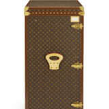 A RARE, MONOGRAM CANVAS CASINO TRUNK WITH BRASS HARDWARE - photo 5