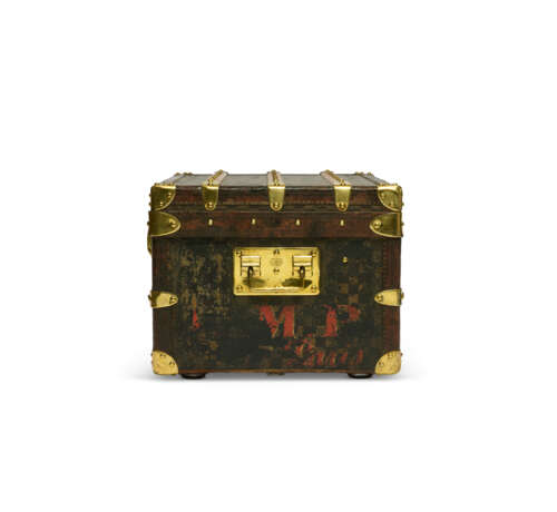 A DAMIER CANVAS CABIN 70 TRUNK WITH BRASS HARDWARE - фото 6