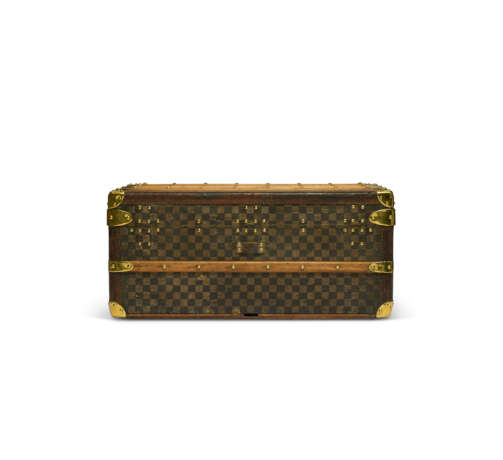 A DAMIER CANVAS CABIN 70 TRUNK WITH BRASS HARDWARE - фото 7