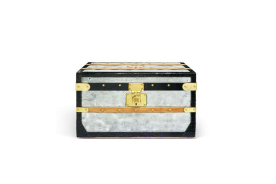 A RARE, HERMETIC ZINC EXPLORER TRUNK WITH BRASS HARDWARE - Foto 2