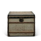 A GRIS TRIANON CANVAS TRUNK WITH BLACK LACQUERED IRON HARDWARE - photo 2