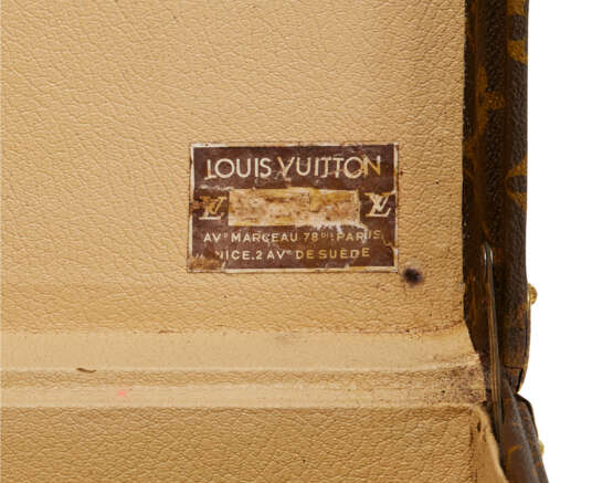 A GROUP OF TWO: A MONOGRAM CANVAS LIBRARY TRUNK & SUITCASE WITH BRASS HARDWARE - photo 7
