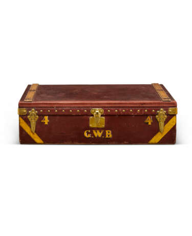 A RED VUITTONITE CANVAS STACKABLE CAR TRUNK WITH BRASS HARDWARE - photo 2