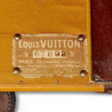 A YELLOW VUITTONITE CANVAS LIBRARY TRUNK WITH BRASS HARDWARE - photo 8
