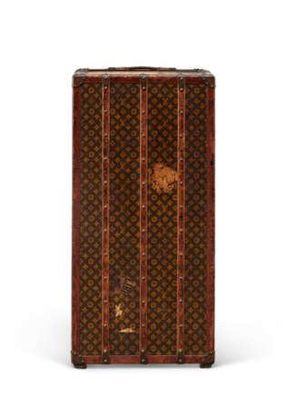 A MONOGRAM CANVAS WARDROBE TRUNK WITH BRASS HARDWARE - photo 6
