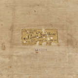 A MONOGRAM CANVAS LADY'S WARDROBE TRUNK WITH BRASS HARDWARE - Foto 8