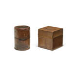 A GROUP OF TWO: A NATURAL COWHIDE LEATHER & PÉCARI LEATHER PERFUME BOTTLE HOLDERS WITH BRASS HARDWARE - photo 3