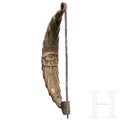 Bogenfibel mit Beinverkleidung und etruskischer Inschrift, 7. Jhdt. v. Chr. - Foto 3