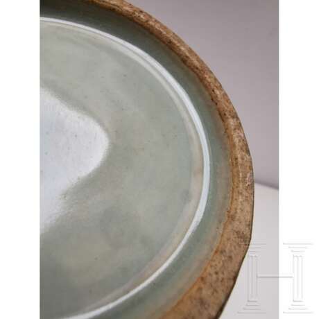 Longquan-Seladon-Vase mit Pfingstrose, China, wohl Ming-Dynastie - Foto 20