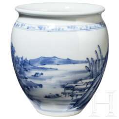 Blau-weiße Vase mit Seenlandschaft, China, wohl Kangxi-Periode (18. Jhdt.)