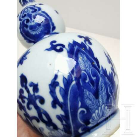 Blau-weiße Doppelkürbisvase, China, wahrscheinlich Kangxi-Periode (Anfang 18. Jhdt.) - Foto 8