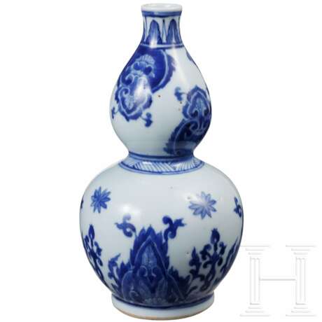 Blau-weiße Doppelkürbisvase, China, wahrscheinlich Kangxi-Periode (Anfang 18. Jhdt.) - photo 11