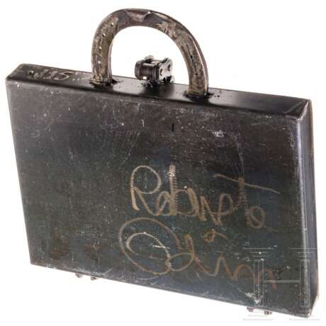 Chaian Khoi und Robuste Odin, "Briefcase", Paris, um 2000 - фото 2