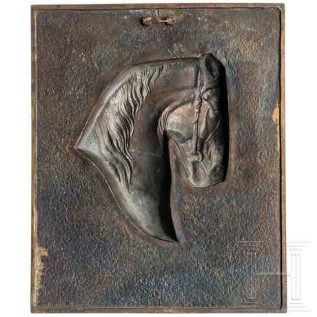 Theodor Kärner (1884 - 1966) - Bronzetafel mit Pferdekopf, 1950er Jahre - photo 2