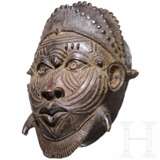 Bronzene Maske der Bénin, Nigeria, 20. Jhdt. - Foto 2