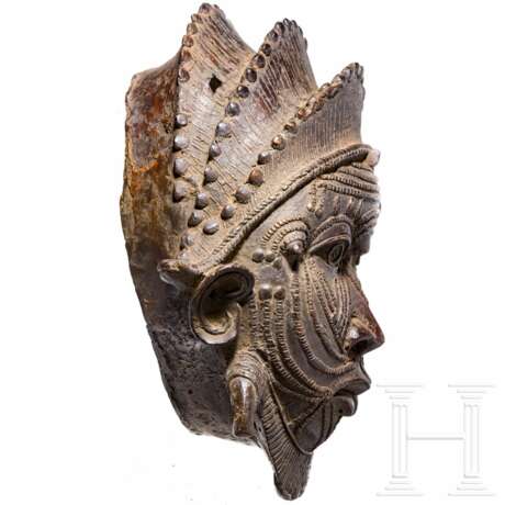 Bronzene Maske der Bénin, Nigeria, 20. Jhdt. - фото 3