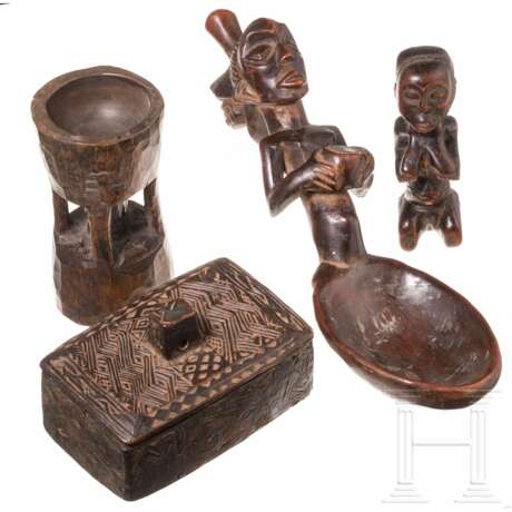 Vier Gegenstände aus Holz, Kongo, 20. Jhdt. - Foto 1