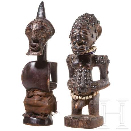 Zwei Nkisi-Zauberfiguren der Songye, Kongo, 20. Jhdt. - photo 1