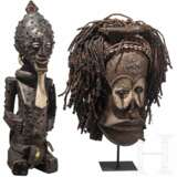 Cihongo-Maske der Chokwe und kleine Songye-"Fetischfigur", Kongo - Foto 1