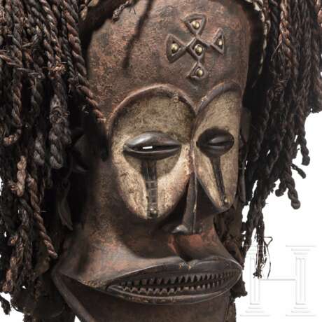 Cihongo-Maske der Chokwe und kleine Songye-"Fetischfigur", Kongo - Foto 6