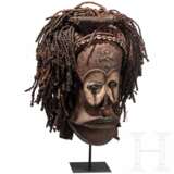 Cihongo-Maske der Chokwe und kleine Songye-"Fetischfigur", Kongo - фото 8