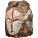Vierseitige Helmmaske (Ngontang) der Fang, Gabun, 20. Jhdt. - Foto 2