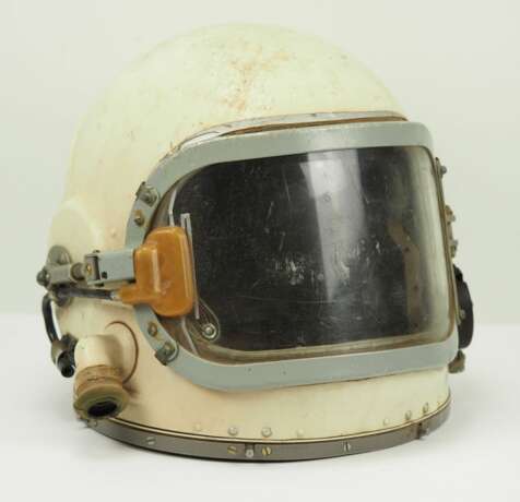 Sowjetunion: Kosmonauten Helm. - photo 1