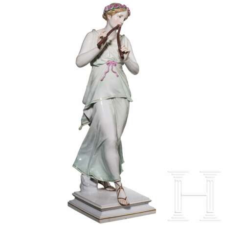 Große Porzellanfigur einer Flötenspielerin (Euterpe), Meissen, 1860 - 1923 - фото 2