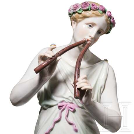 Große Porzellanfigur einer Flötenspielerin (Euterpe), Meissen, 1860 - 1923 - Foto 4
