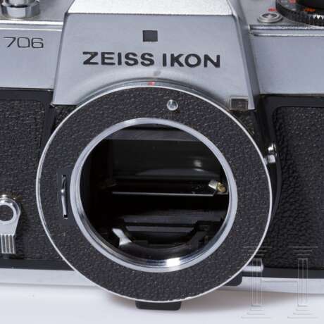 Zeiss Ikon SL 706 mit Carl Zeiss Tessar 50 mm, Skoparex 35 mm, Super-Dynarex 135 mm - Foto 9