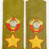 Sowjetunion: Paar Schulterstücke zur Felduniform eines Marschalls. - фото 1