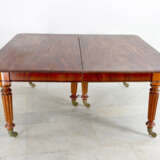 A large extendeble Victorian dinning table - photo 2