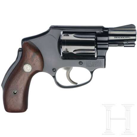 Smith & Wesson Mod. 42, "The Centennial Airweight" - photo 2