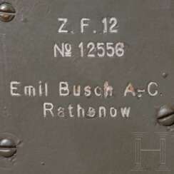 ZF 12 der Emil Busch AG, im Köcher