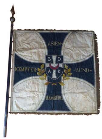 Kriegerverein: Fahne des BDAK (Asien-Kämpfer-Bund) Hamburg. - photo 2