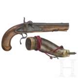 Perkussionspistole und Pulverhorn, um 1800 - photo 1