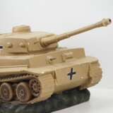 Großes Modell Panzerkampfwagen VI - Tiger. - photo 2