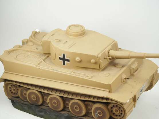 Großes Modell Panzerkampfwagen VI - Tiger. - Foto 3