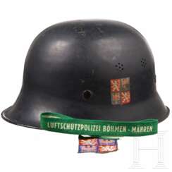 Helm der Feuerwehr/Feuerlöschpolizei im Protektorat Böhmen und Mähren