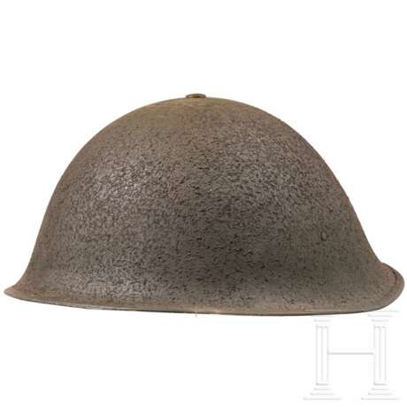 Stahlhelm Mk III "Turtle", datiert 1944 - фото 1
